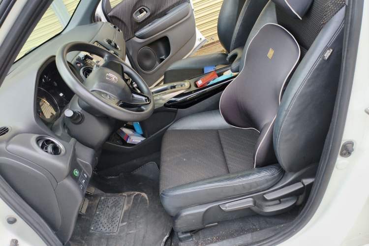 Used Honda XR-V 2017 1.8L EXi CVT Comfort Version Left Front Seat