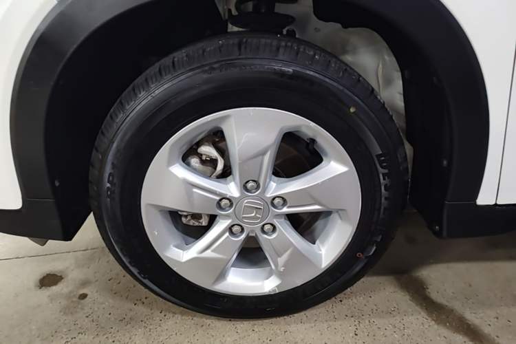 Used Honda XR-V 2017 1.5L LXi CVT Classic Edition Left Front Wheel Hub