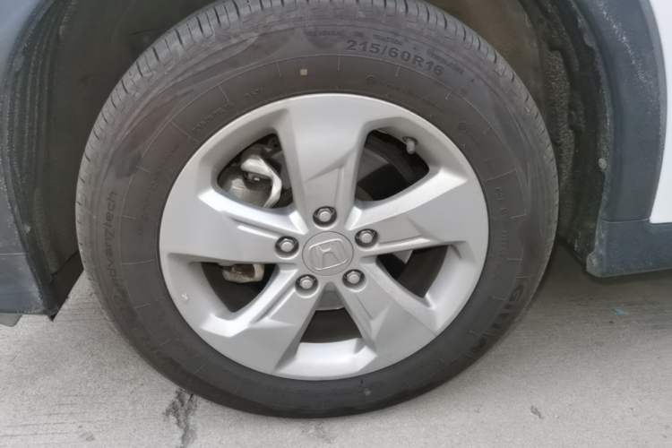 Used Honda XR-V 2017 1.5L LXi CVT Classic Edition Left Front Wheel Hub