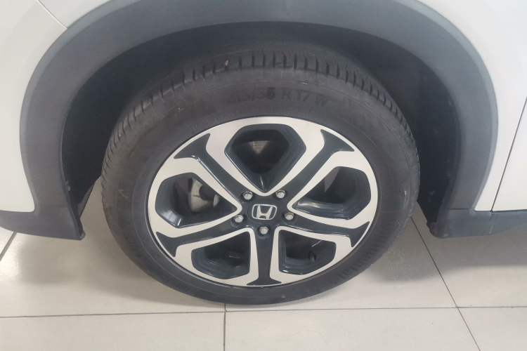 Used Honda XR-V 2017 1.8L VTi CVT Luxury Edition Left Front Wheel Hub