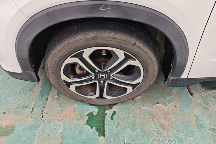 Used Honda XR-V 2017 1.8L EXi Manual Comfort Edition Left Front Wheel Hub