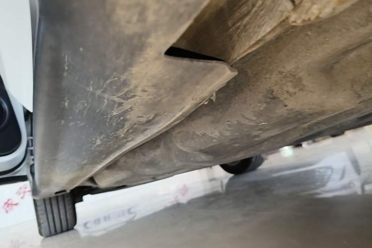 Used Honda XR-V 2017 1.8L EXi CVT Comfort Version Left Side Sill