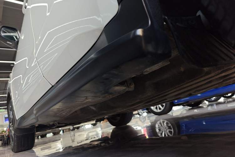 Used Honda XR-V 2017 1.8L EXi CVT Comfort Version Left Side Sill