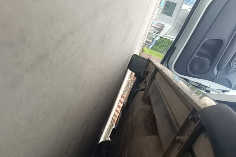 Used Honda XR-V 2017 1.8L EXi CVT Comfort Version Left Side Sill