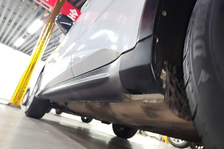 Used Honda XR-V 2017 1.5L LXi CVT Classic Edition Left Side Sill