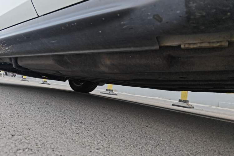 Used Honda XR-V 2017 1.5L LXi CVT Classic Edition Left Side Sill