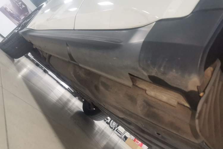 Used Honda XR-V 2017 1.8L VTi CVT Luxury Edition Left Side Sill