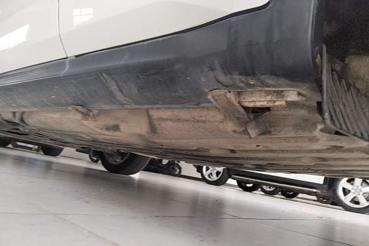 Used Honda XR-V 2017 1.8L EXi Manual Comfort Edition Left Side Sill