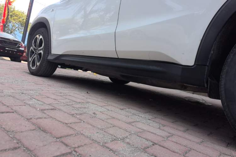 Used Honda XR-V 2017 1.8L EXi CVT Comfort Version Left Side Sill