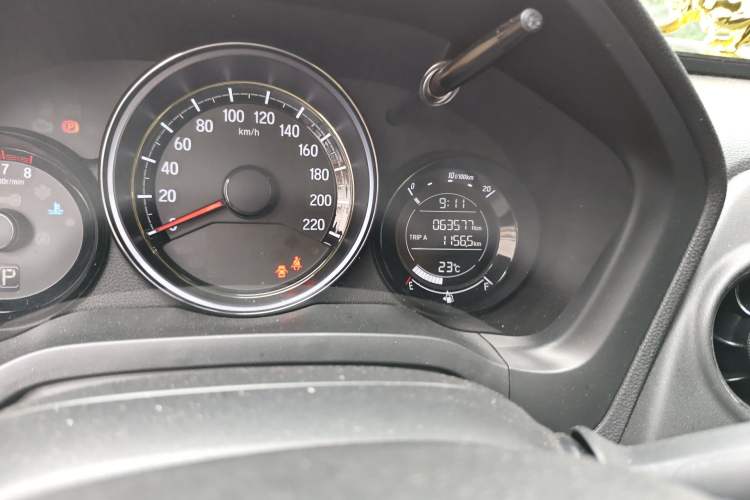 Used Honda XR-V 2017 1.8L EXi CVT Comfort Version Odometer Close Up