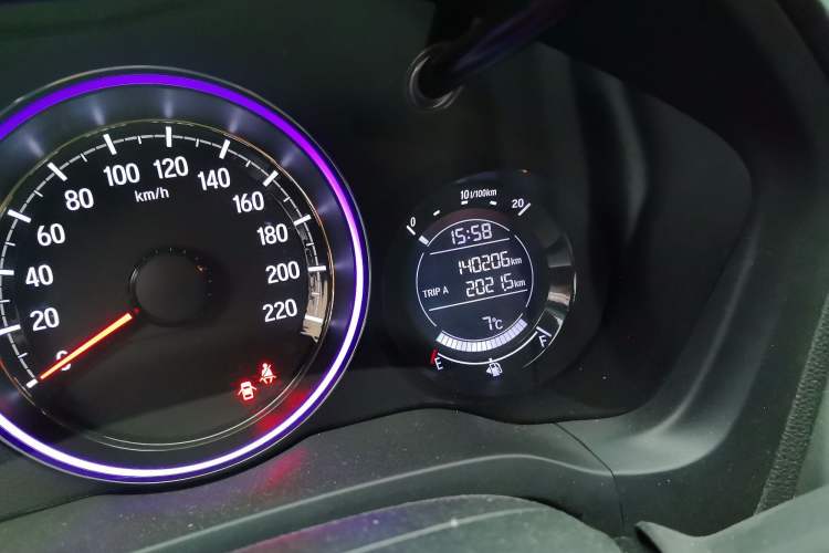 Used Honda XR-V 2017 1.5L LXi CVT Classic Edition Odometer Close Up