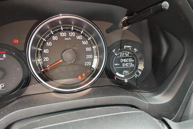 Used Honda XR-V 2017 1.8L EXi CVT Comfort Version Odometer Close Up