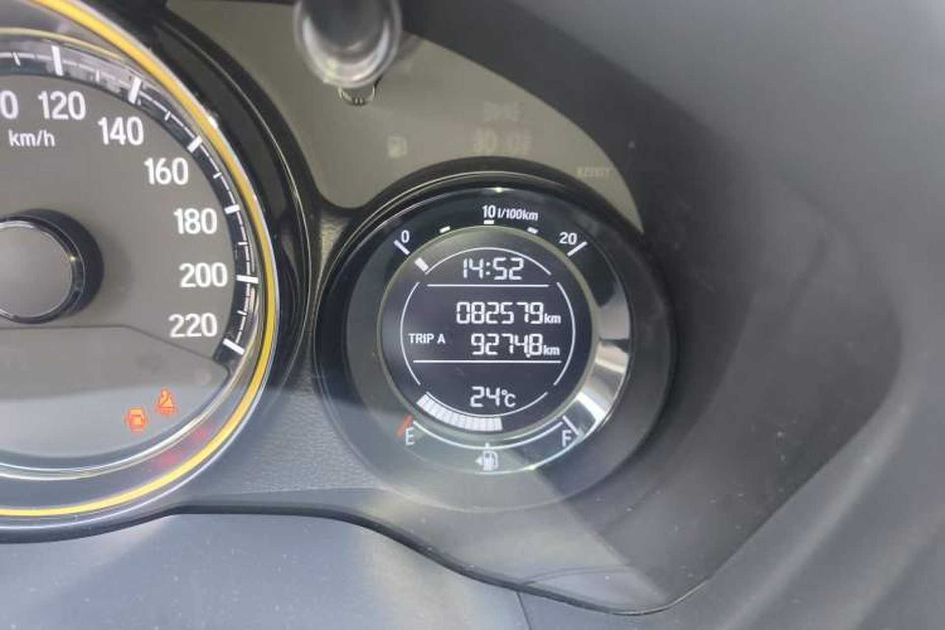 Used Honda XR-V 2017 1.8L EXi CVT Comfort Version Odometer Close Up
