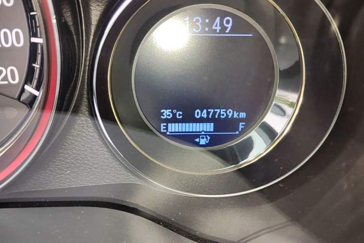 Used Honda XR-V 2017 1.8L VTi CVT Luxury Edition Odometer Close Up
