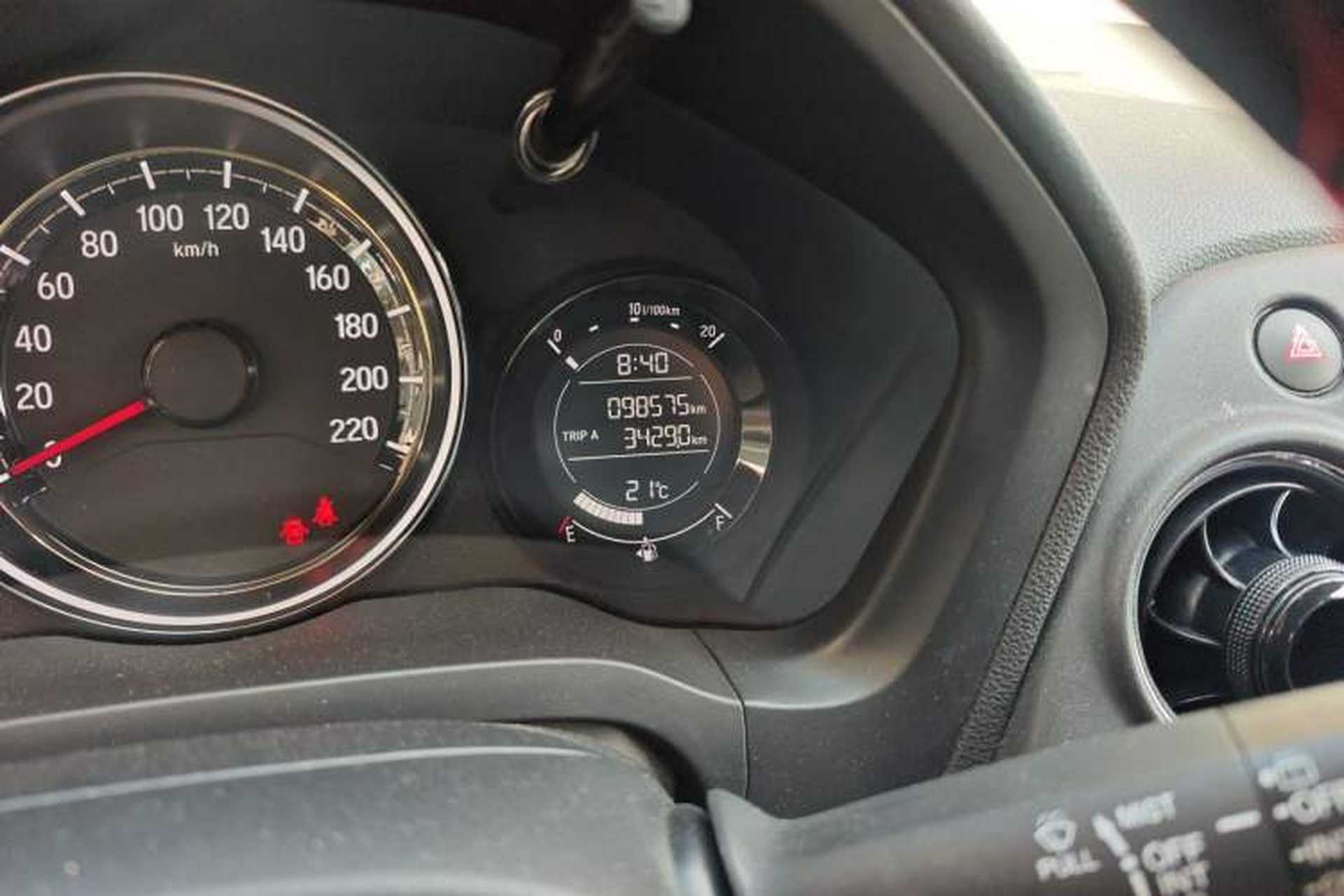 Used Honda XR-V 2017 1.8L EXi CVT Comfort Version Odometer Close Up