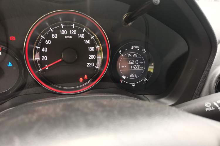 Used Honda XR-V 2017 1.8L EXi CVT Comfort Version Odometer Close Up