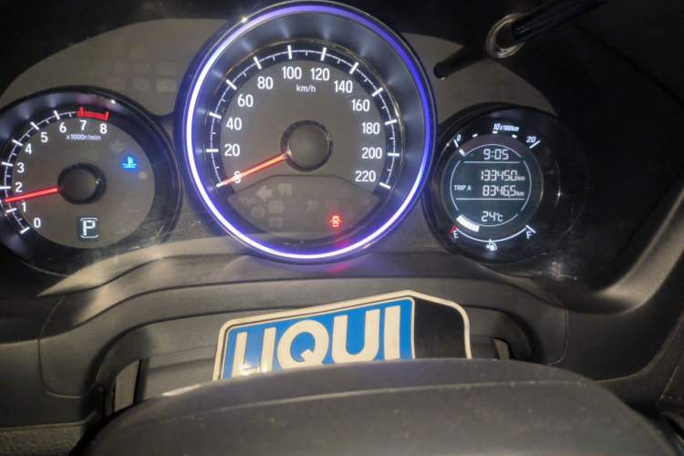Used Honda XR-V 2017 1.5L LXi CVT Classic Edition Odometer Close Up