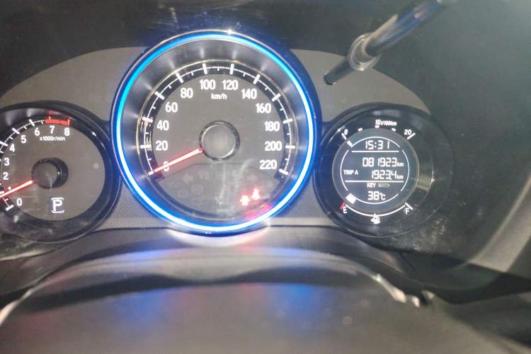 Used Honda XR-V 2017 1.8L EXi CVT Comfort Version Odometer Close Up