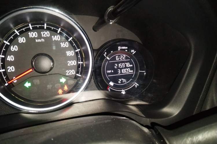 Used Honda XR-V 2017 1.5L LXi CVT Classic Edition Odometer Close Up