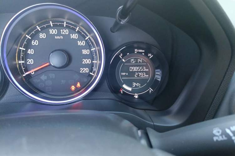 Used Honda XR-V 2017 1.5L LXi CVT Classic Edition Odometer Close Up