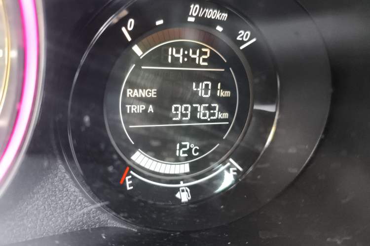 Used Honda XR-V 2017 1.8L EXi CVT Comfort Version Odometer Close Up