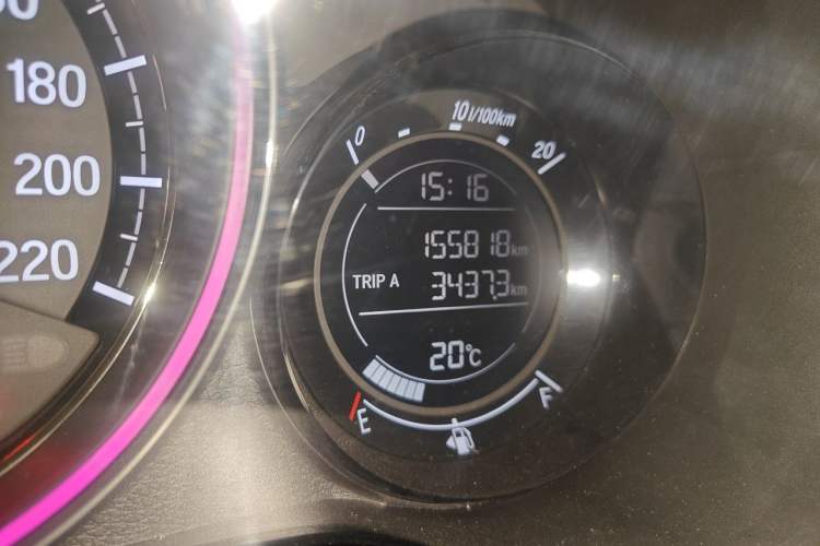 Used Honda XR-V 2017 1.5L LXi CVT Classic Edition Odometer Close Up