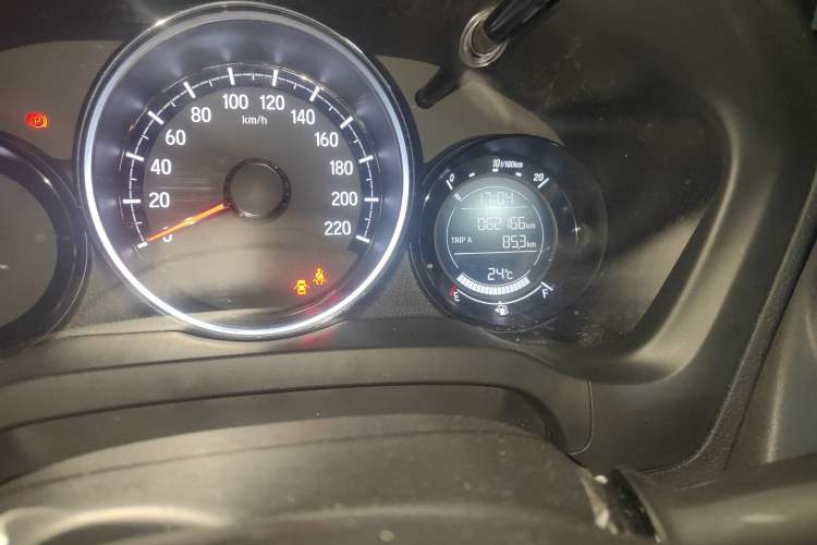 Used Honda XR-V 2017 1.5L LXi CVT Classic Edition Odometer Close Up