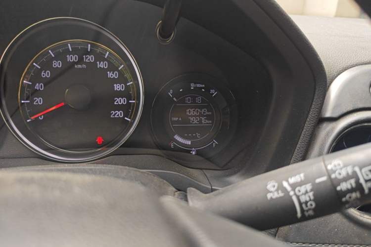 Used Honda XR-V 2017 1.5L LXi CVT Classic Edition Odometer Close Up