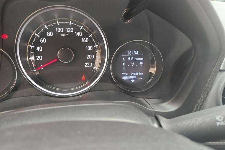 Used Honda XR-V 2017 1.8L VTi CVT Luxury Edition Odometer Close Up