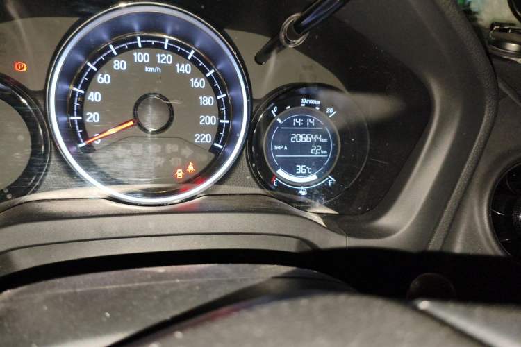 Used Honda XR-V 2017 1.8L EXi CVT Comfort Version Odometer Close Up