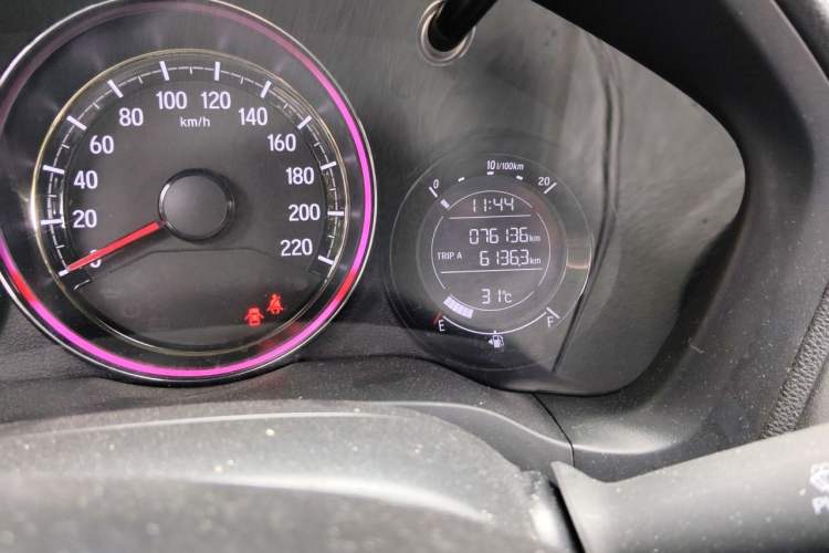 Used Honda XR-V 2017 1.8L EXi CVT Comfort Version Odometer Close Up