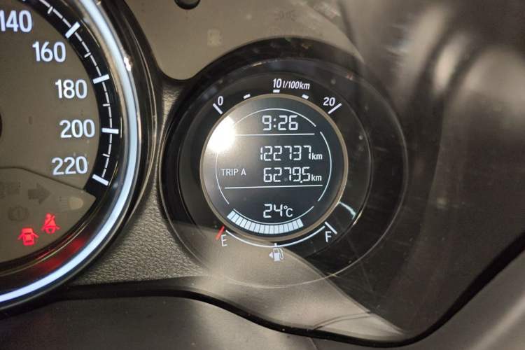 Used Honda XR-V 2017 1.8L EXi CVT Comfort Version Odometer Close Up
