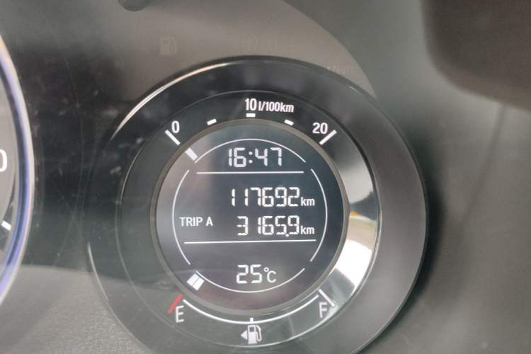 Used Honda XR-V 2017 1.8L EXi CVT Comfort Version Odometer Close Up