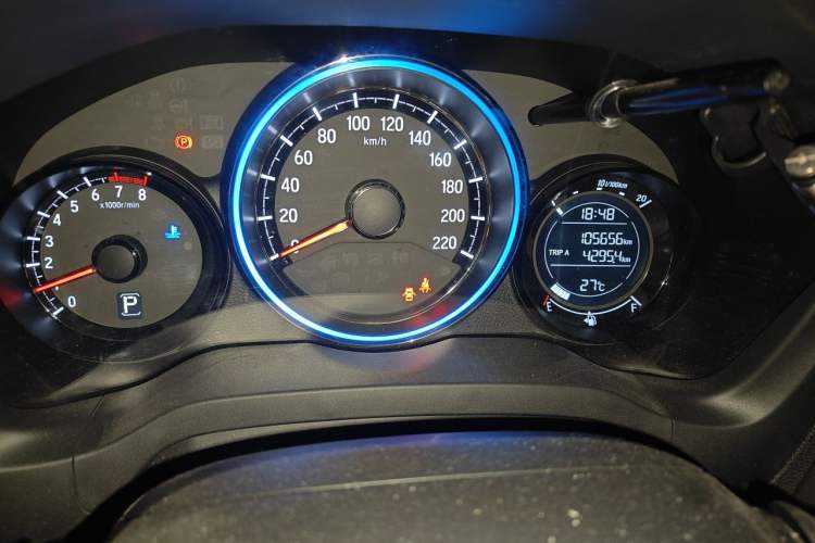 Used Honda XR-V 2017 1.8L EXi CVT Comfort Version Odometer Close Up