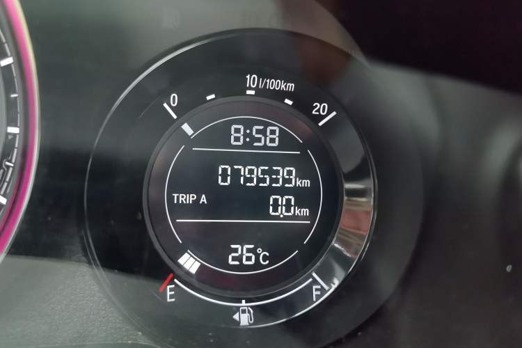 Used Honda XR-V 2017 1.8L EXi CVT Comfort Version Odometer Close Up