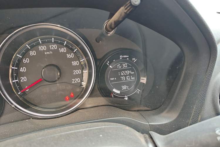 Used Honda XR-V 2017 1.8L EXi CVT Comfort Version Odometer Close Up