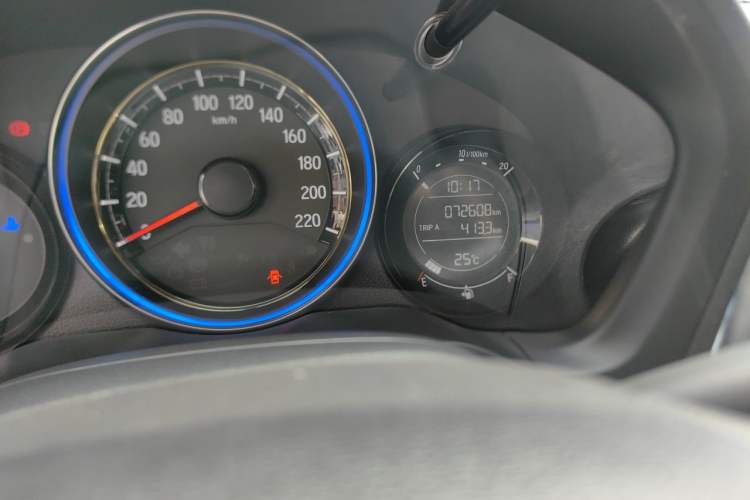 Used Honda XR-V 2017 1.5L LXi CVT Classic Edition Odometer Close Up