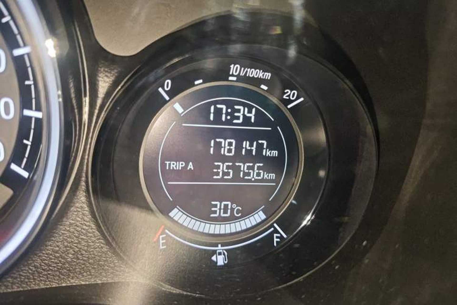 Used Honda XR-V 2017 1.8L EXi CVT Comfort Version Odometer Close Up