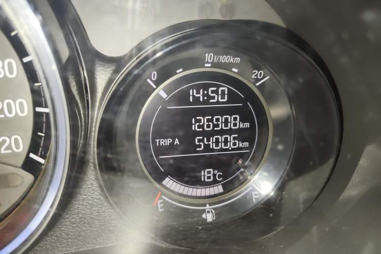 Used Honda XR-V 2017 1.8L EXi CVT Comfort Version Odometer Close Up