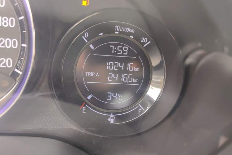 Used Honda XR-V 2017 1.8L EXi CVT Comfort Version Odometer Close Up