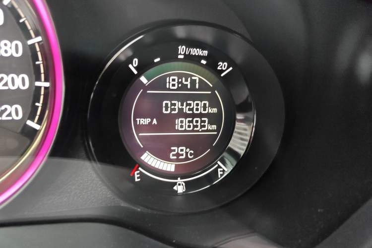 Used Honda XR-V 2017 1.8L EXi CVT Comfort Version Odometer Close Up
