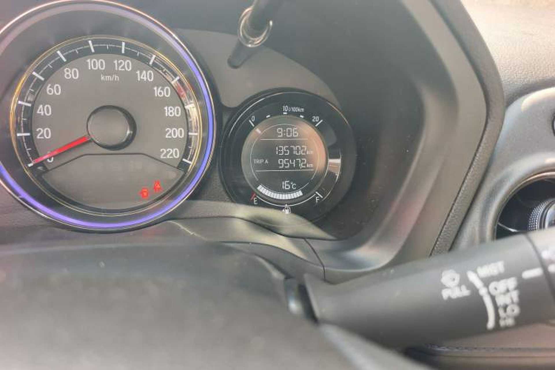 Used Honda XR-V 2017 1.8L EXi CVT Comfort Version Odometer Close Up