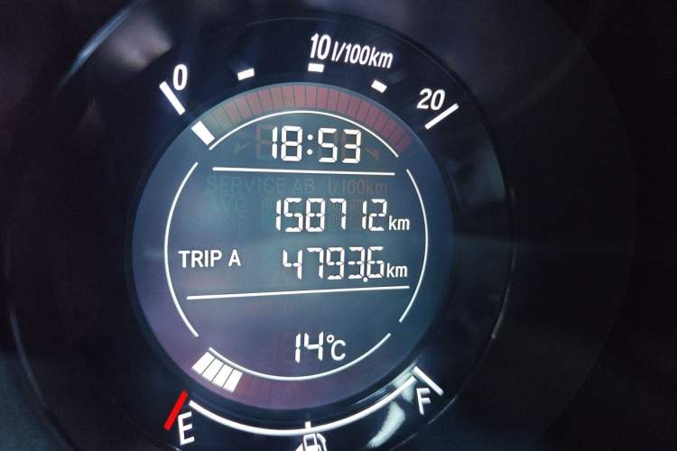 Used Honda XR-V 2017 1.5L LXi Manual Classic Edition Odometer Close Up