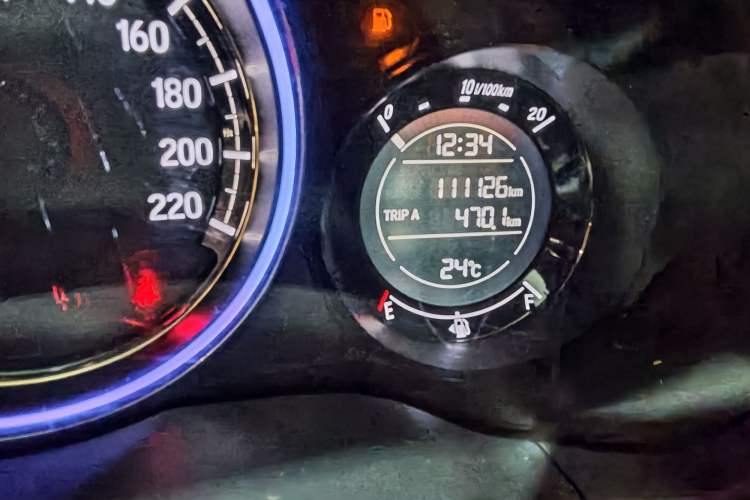 Used Honda XR-V 2017 1.8L EXi CVT Comfort Version Odometer Close Up