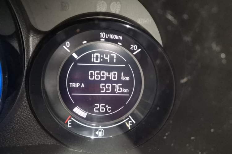 Used Honda XR-V 2017 1.8L EXi CVT Comfort Version Odometer Close Up
