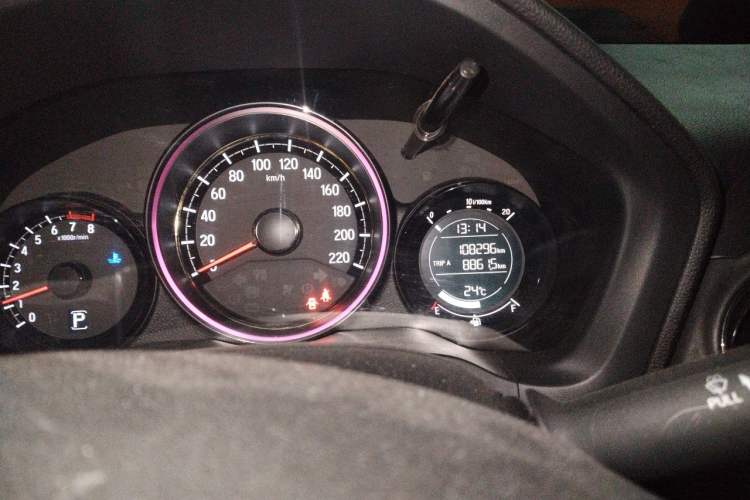Used Honda XR-V 2017 1.5L LXi CVT Classic Edition Odometer Close Up