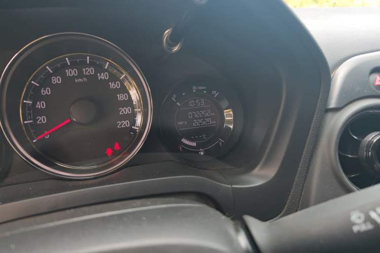 Used Honda XR-V 2017 1.8L EXi CVT Comfort Version Odometer Close Up
