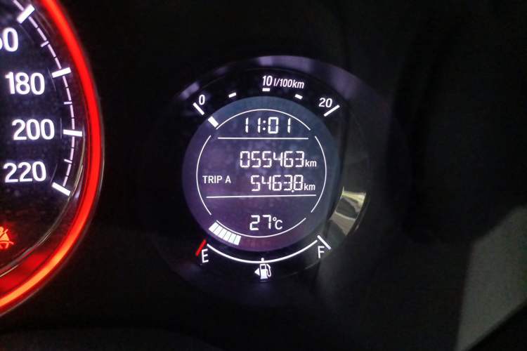 Used Honda XR-V 2017 1.8L EXi CVT Comfort Version Odometer Close Up