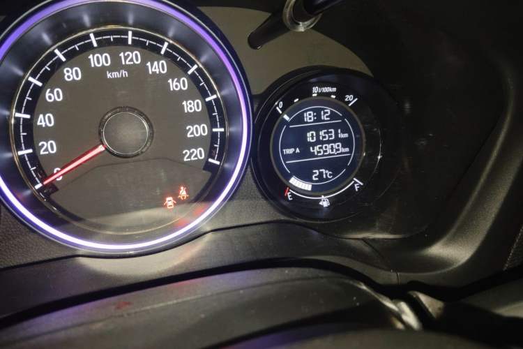 Used Honda XR-V 2017 1.8L EXi CVT Comfort Version Odometer Close Up