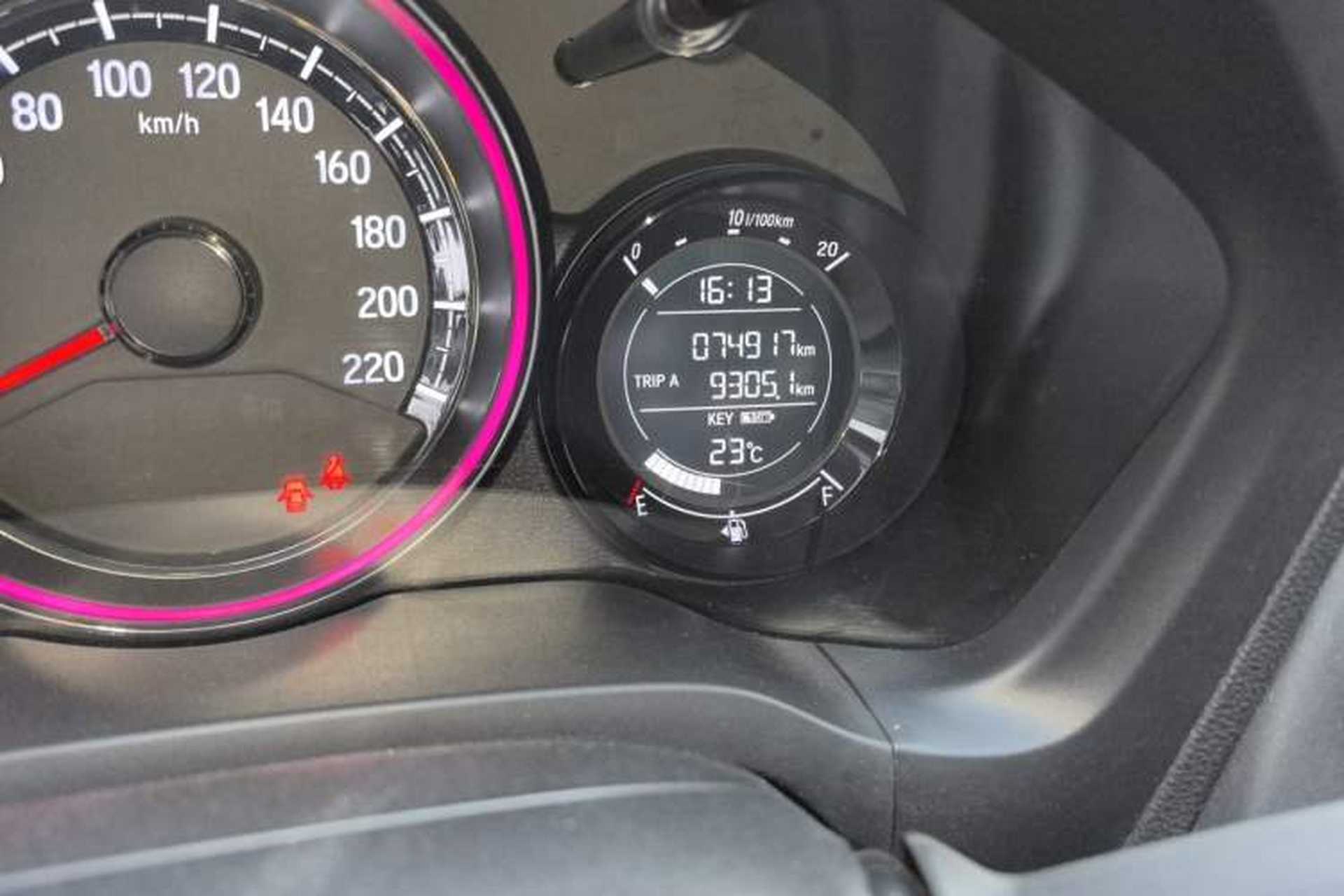 Used Honda XR-V 2017 1.8L EXi CVT Comfort Version Odometer Close Up